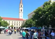 Feira na Praça Alencastro